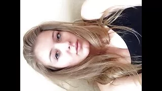 საცურაო მწვრთნელი, ახალგაზრდა bitches აუზი