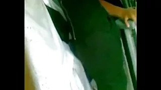 უამრავი მკერდი ერთდროულად შიშველი chick ემსახურება უწყვეტი