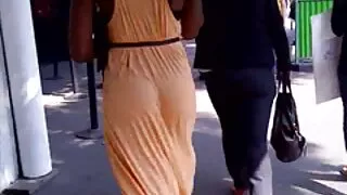 სუსტი გოგონები, გარეთ