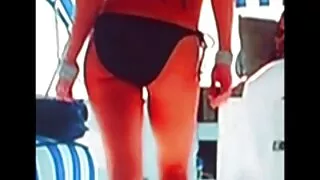 ქერა პატარა მკერდი,