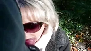 გოგონას ნუგეში გადაიქცა ცხელი lesbian sex მისი