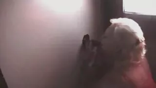 ჩინებული მეგობარ rubbing pussies in a gorgeous ბინა