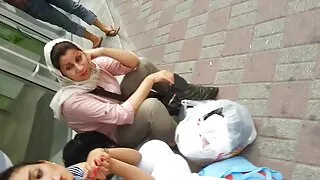 მასაჟისტი აცდუნა გოგონა და lick her pussy